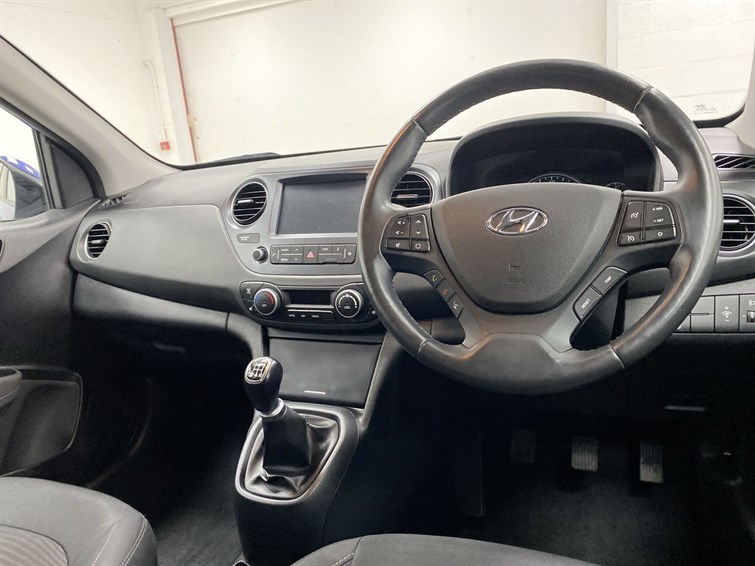Used Hyundai i10 2019 for sale - 78088269: Photo 33