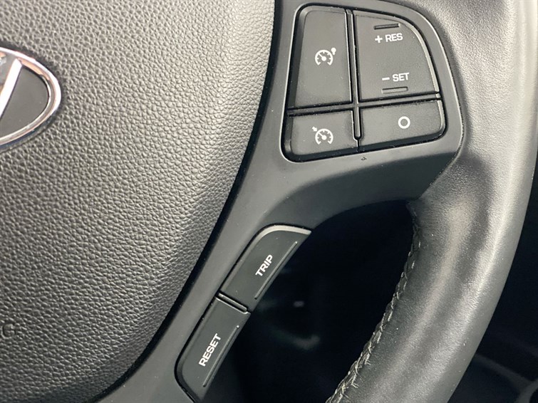 Used Hyundai i10 2019 for sale - 78088269: Photo 41