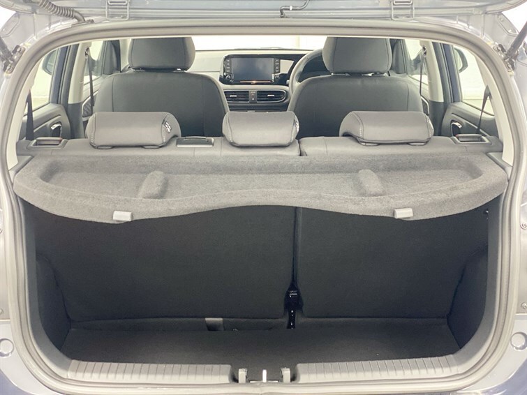 Used Hyundai i10 for sale - 77926745: Photo 66