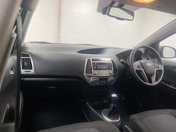 Used Hyundai i20 2013 for sale - 79591675: Photo