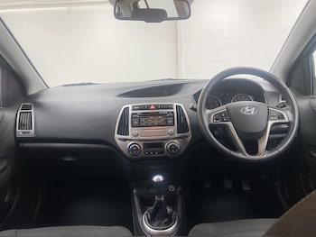 Used Hyundai i20 2013 for sale - 79591675: Photo