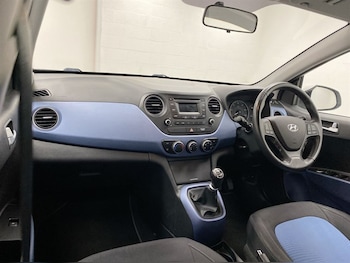 Used Hyundai i10 2015 for sale - 78350933: Photo