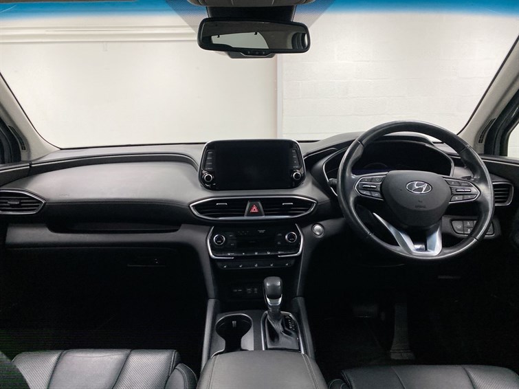 Used Hyundai Santa Fe 2018 for sale - 78081368: Photo 4