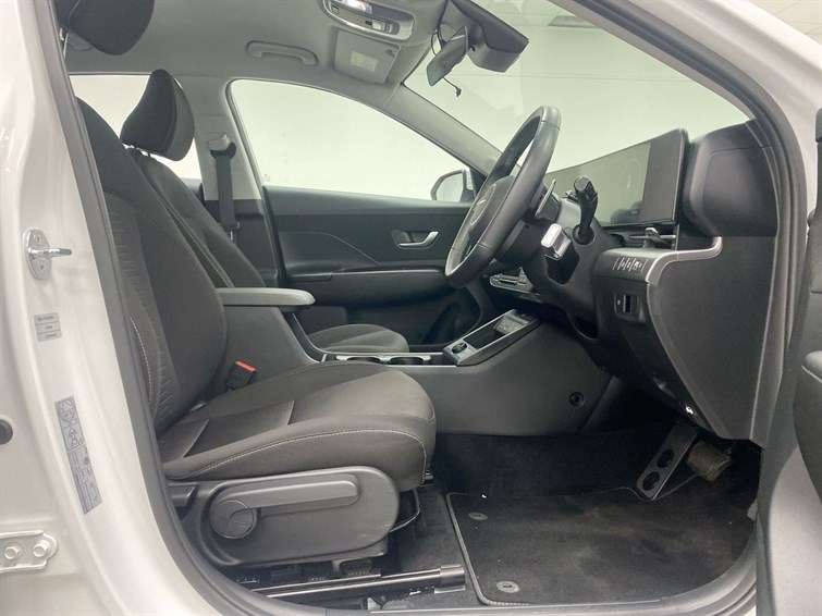 Used Hyundai KONA 2023 for sale - 77210553: Photo 32