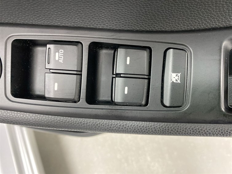 Used Hyundai i20 2018 for sale - 77280529: Photo 33