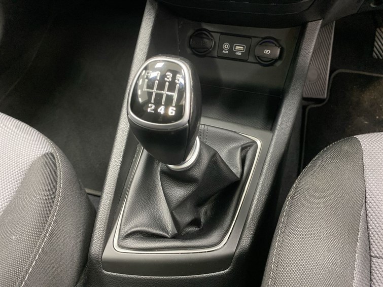 Used Hyundai i20 2018 for sale - 77280529: Photo 47