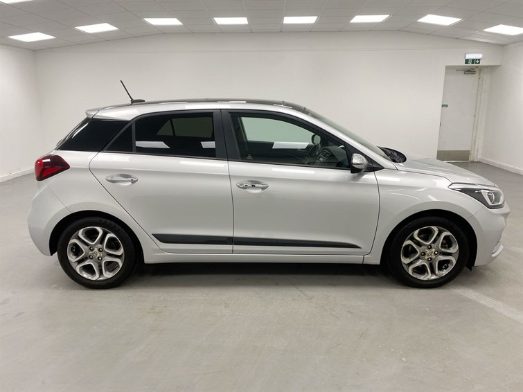 Used Hyundai i20 2018 for sale - 77280529: Photo 5