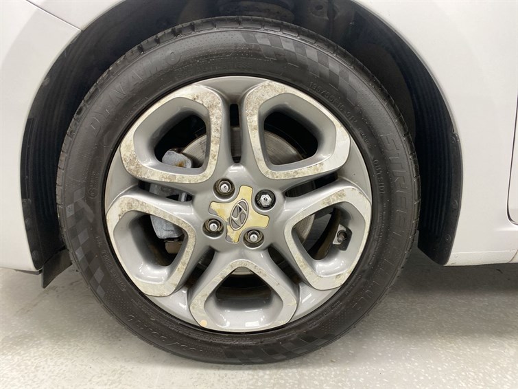 Used Hyundai i20 2018 for sale - 77280529: Photo 9