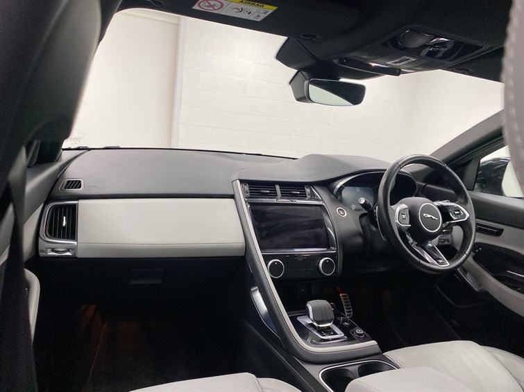 Used Jaguar E-Pace 2023 for sale - 78081361: Photo 2