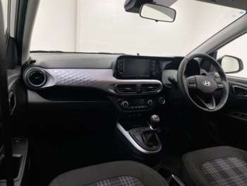 Used Hyundai i10 2023 for sale - 74669321: Photo