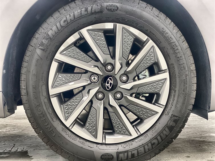 Used Hyundai IONIQ 2023 for sale - 77210451: Photo 15