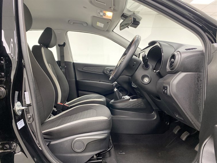 Used Hyundai i10 2023 for sale - 78081351: Photo 32