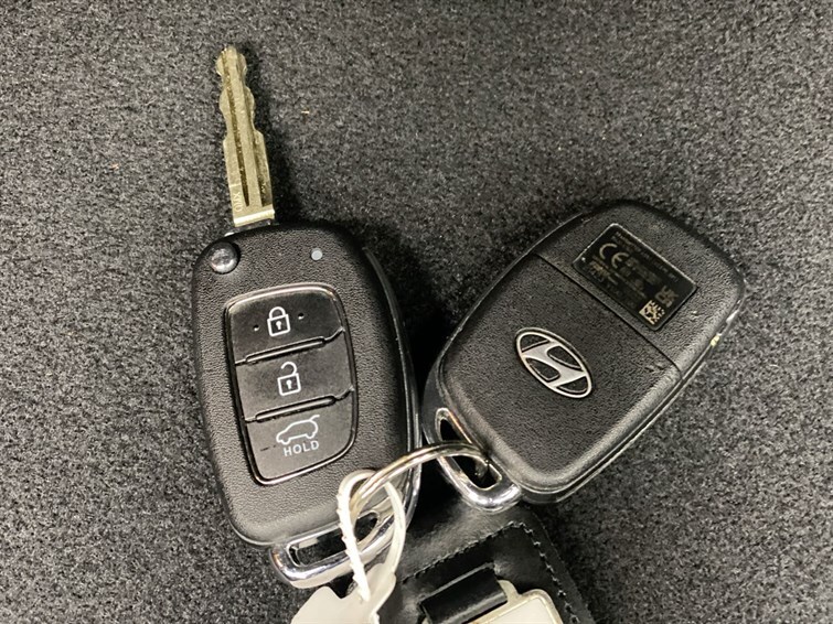 Used Hyundai i10 2023 for sale - 78081351: Photo 61