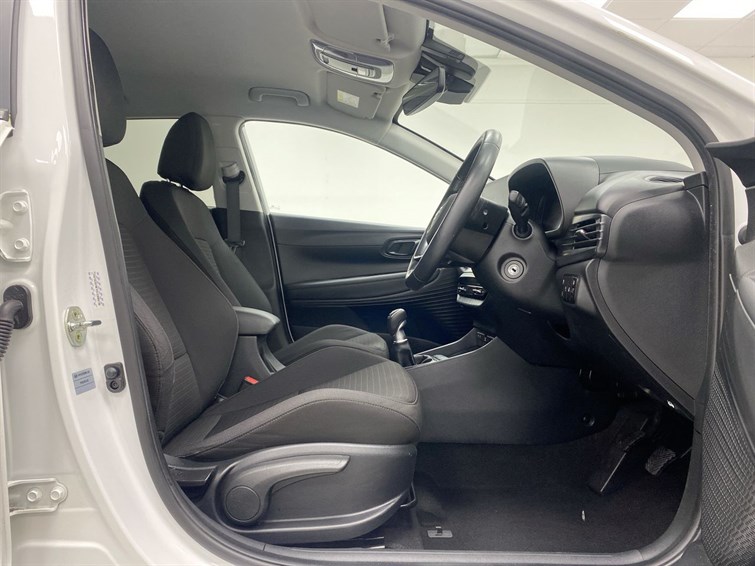 Used Hyundai i20 2021 for sale - 77427374: Photo 32