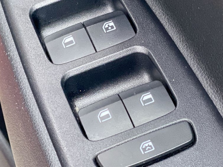 Used Hyundai i10 2022 for sale - 77840839: Photo 34