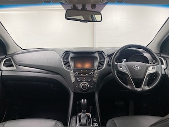 Used Hyundai Santa Fe 2017 for sale - 79238003: Photo