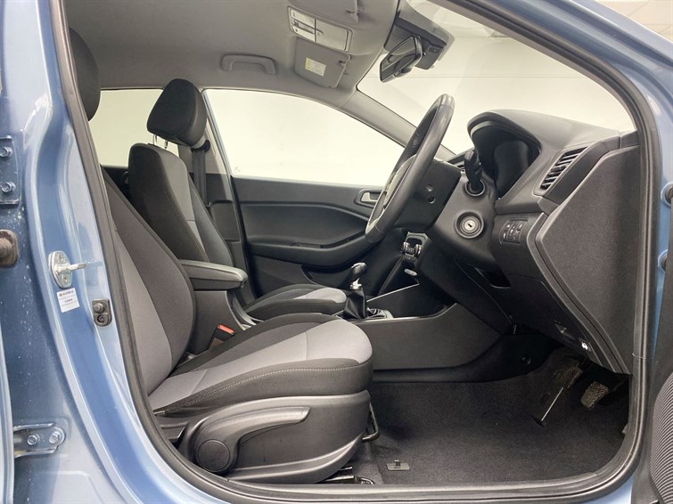 Used Hyundai i20 2017 for sale - 77346264: Photo 32