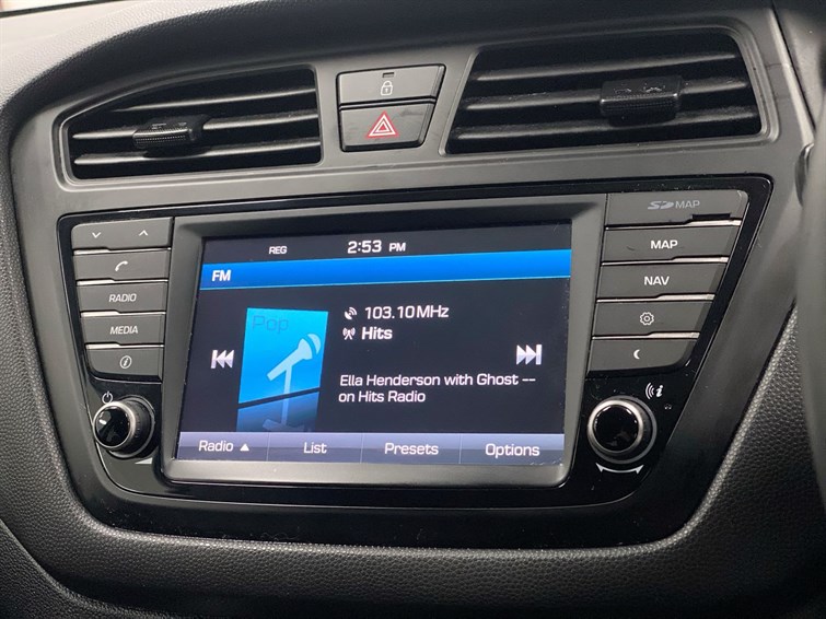 Used Hyundai i20 2017 for sale - 77346264: Photo 48