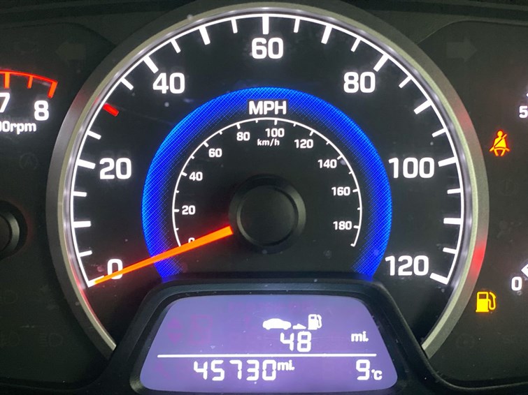 Used Hyundai i10 2019 for sale - 77346270: Photo 11