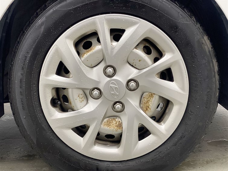 Used Hyundai i10 2019 for sale - 77346270: Photo 15