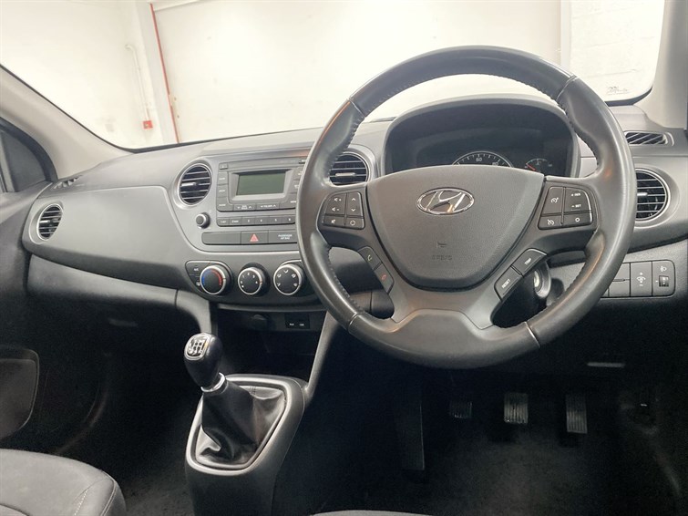 Used Hyundai i10 2019 for sale - 77346270: Photo 33
