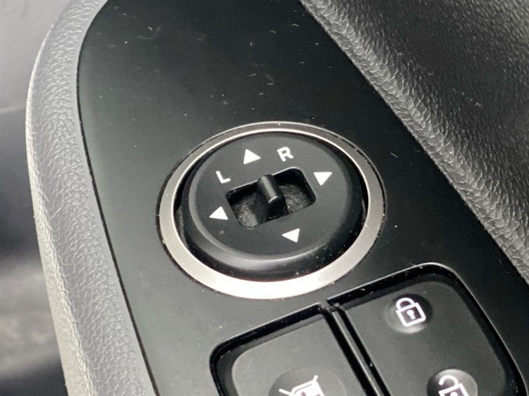 Used Hyundai i10 2019 for sale - 77346270: Photo 35