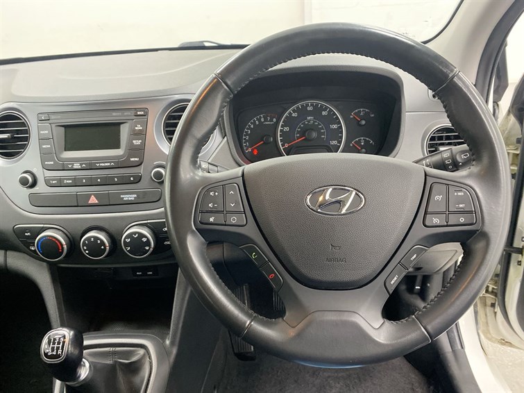 Used Hyundai i10 2019 for sale - 77346270: Photo 37