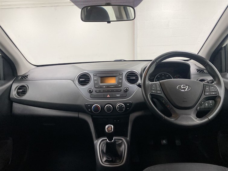 Used Hyundai i10 2019 for sale - 77346270: Photo 4