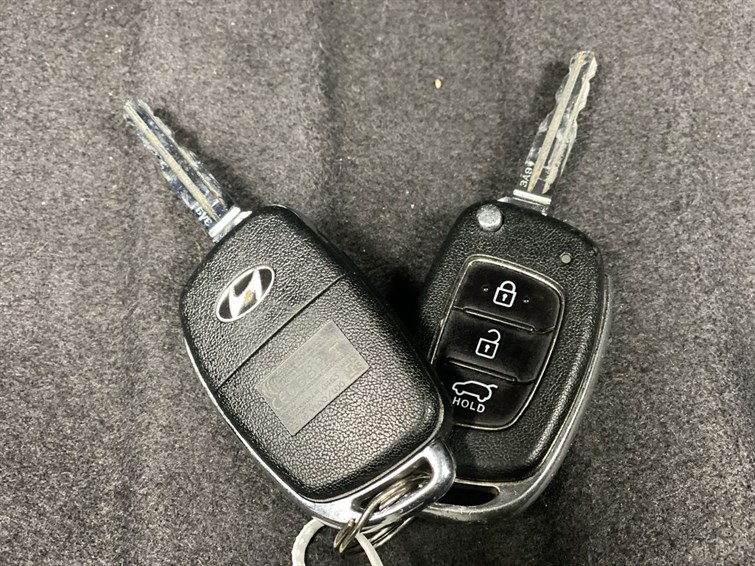 Used Hyundai i10 2019 for sale - 77346270: Photo 61