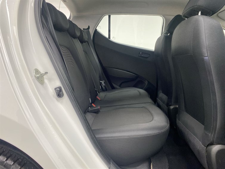 Used Hyundai i10 2019 for sale - 77346270: Photo 62