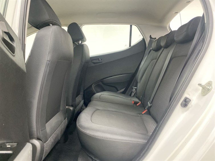 Used Hyundai i10 2019 for sale - 77346270: Photo 63