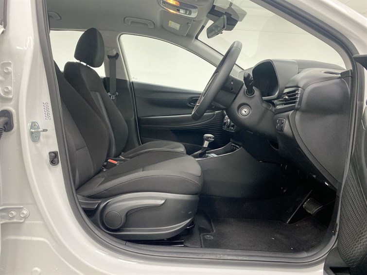 Used Hyundai i20 2024 for sale - 77210474: Photo 32