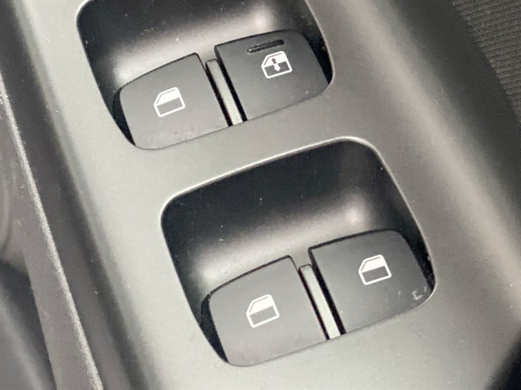 Used Hyundai KONA 2021 for sale - 78081396: Photo 34