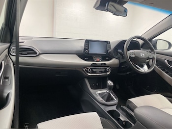 Used Hyundai i30 2017 for sale - 79591674: Photo