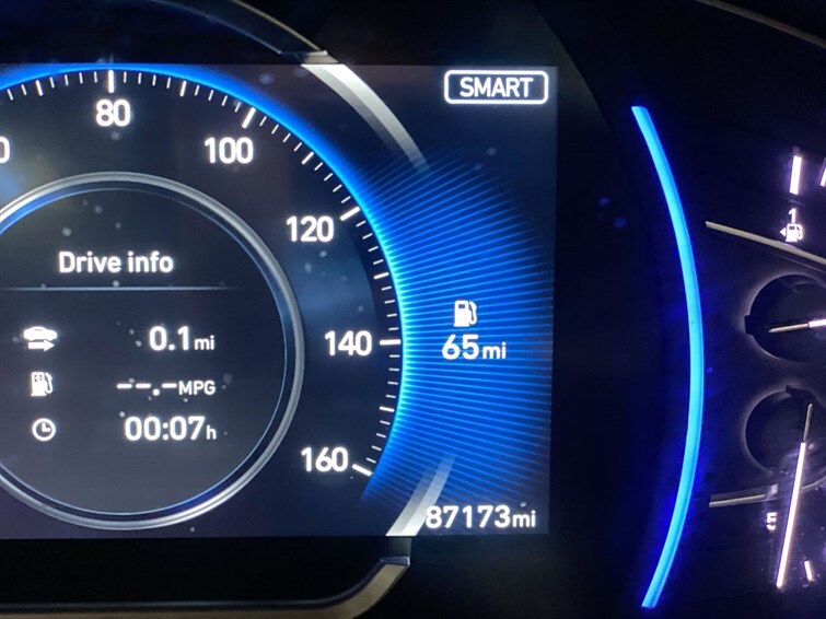 Used Hyundai Santa Fe 2018 for sale - 77539347: Photo 11