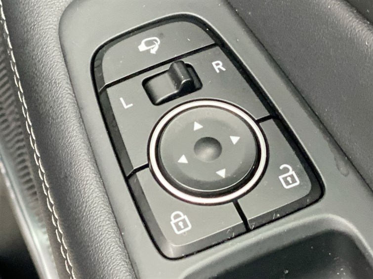 Used Hyundai Santa Fe 2018 for sale - 77539347: Photo 35