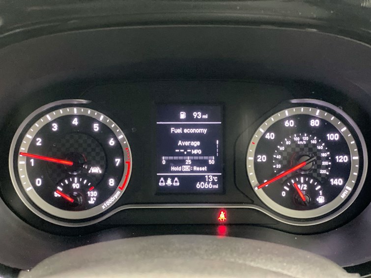 Used Hyundai i10 2022 for sale - 77539340: Photo 40