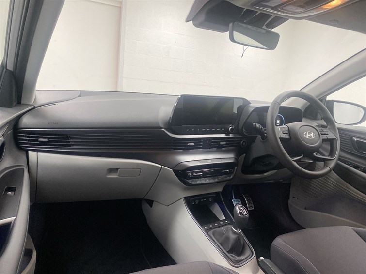 Used Hyundai BAYON 2025 for sale - 77210613: Photo 2