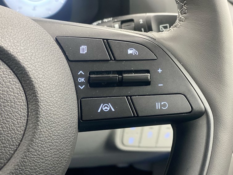 Used Hyundai BAYON 2025 for sale - 77210613: Photo 41