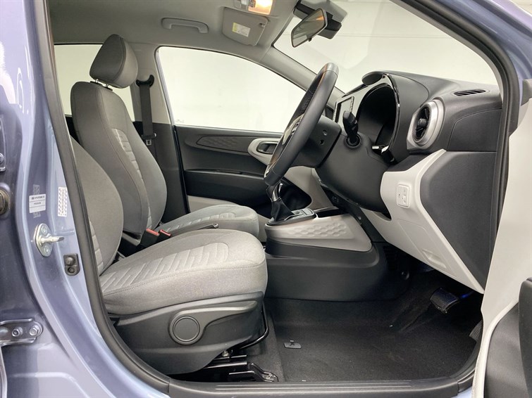 Used Hyundai i10 2023 for sale - 77672821: Photo 32