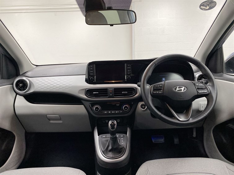 Used Hyundai i10 2023 for sale - 77672821: Photo 4