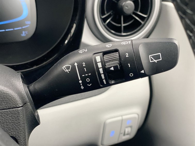 Used Hyundai i10 2023 for sale - 77672821: Photo 42