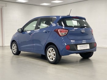 Used Hyundai i10 2017 for sale - 79203458: Photo