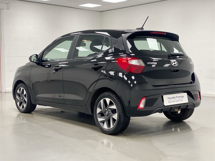 Used Hyundai i10 2023 for sale - 77926744: Photo 3
