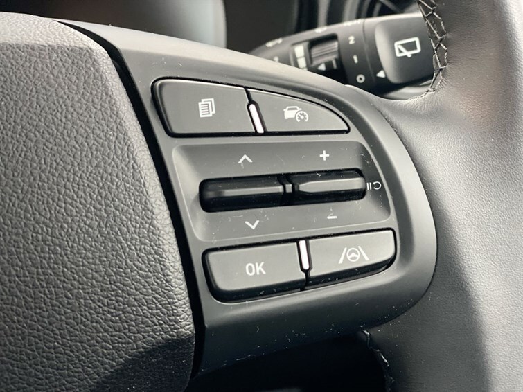 Used Hyundai i10 2023 for sale - 77926744: Photo 41