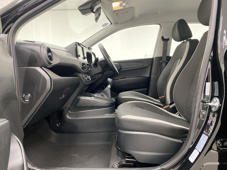 Used Hyundai i10 2023 for sale - 77926744: Photo 53