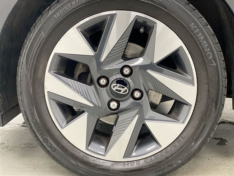 Used Hyundai i10 2023 for sale - 77926744: Photo 9