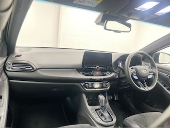 Used Hyundai i30 2023 for sale - 77239232: Photo