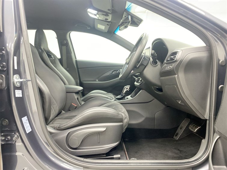 Used Hyundai i30 2023 for sale - 77239232: Photo 32