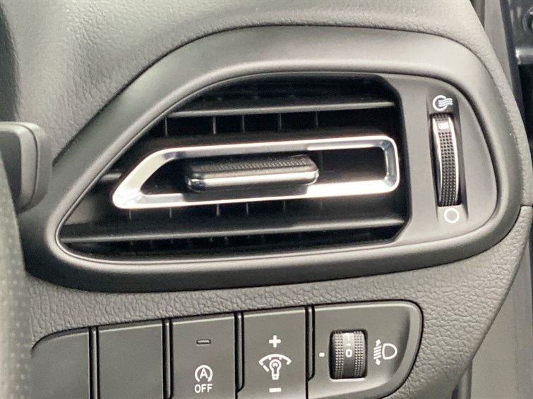 Used Hyundai i30 2023 for sale - 77239232: Photo 36